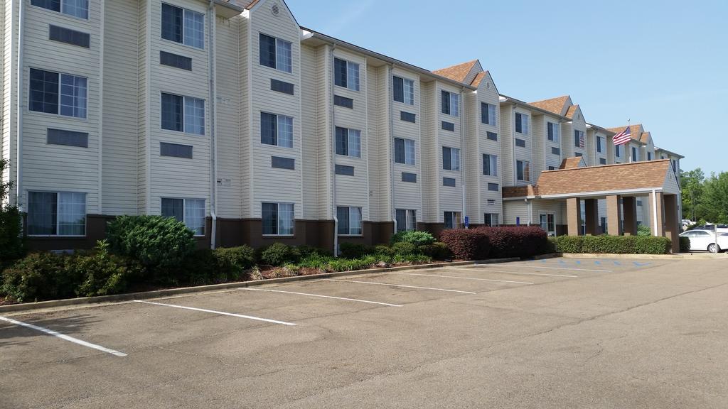 Microtel Inn & Suites By Wyndham Starkville Esterno foto