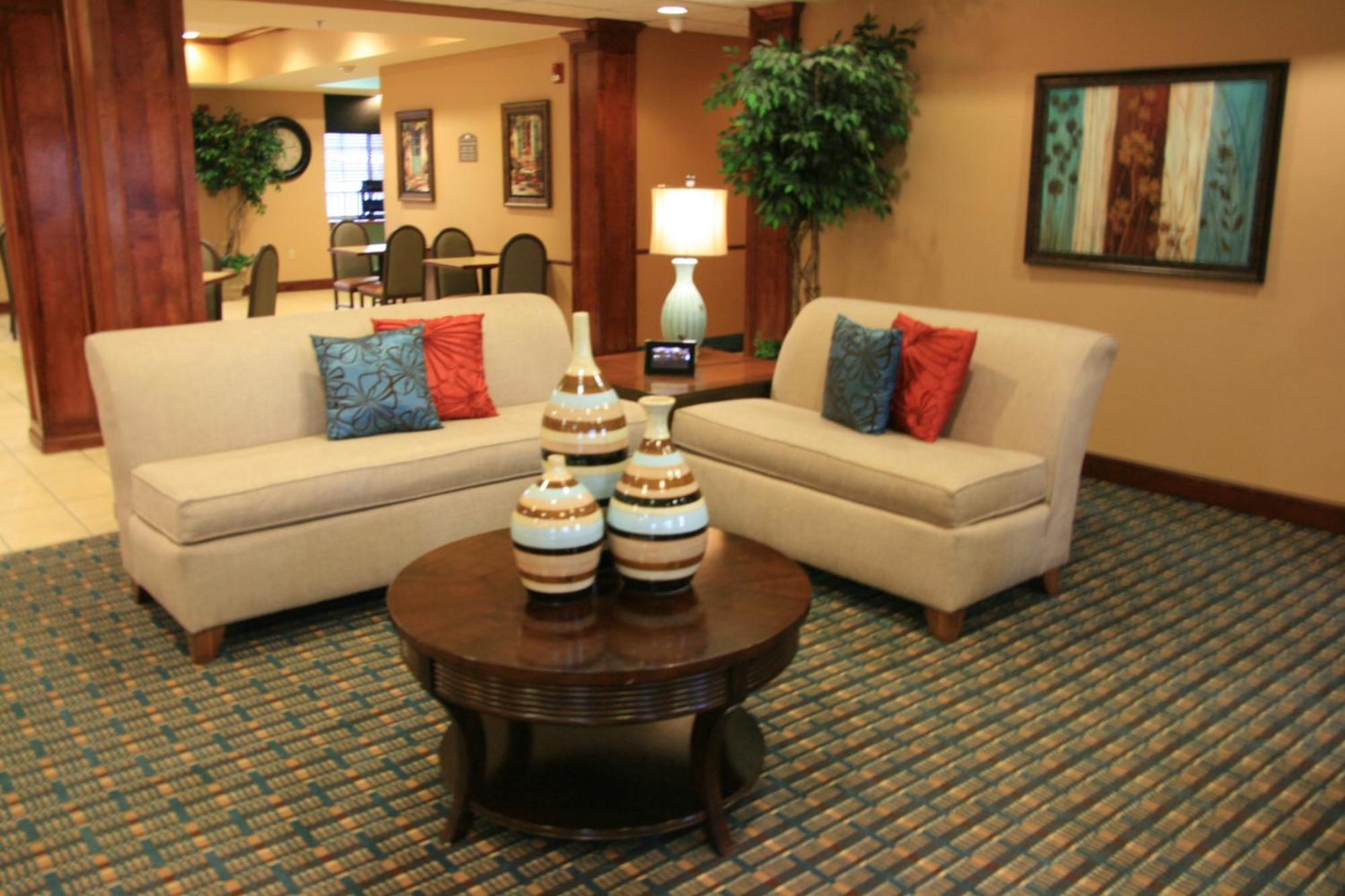 Microtel Inn & Suites By Wyndham Starkville Esterno foto